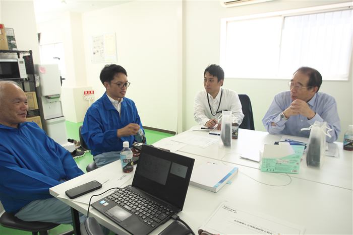 会社概要と万博関連技術をご紹介する懇談の様子