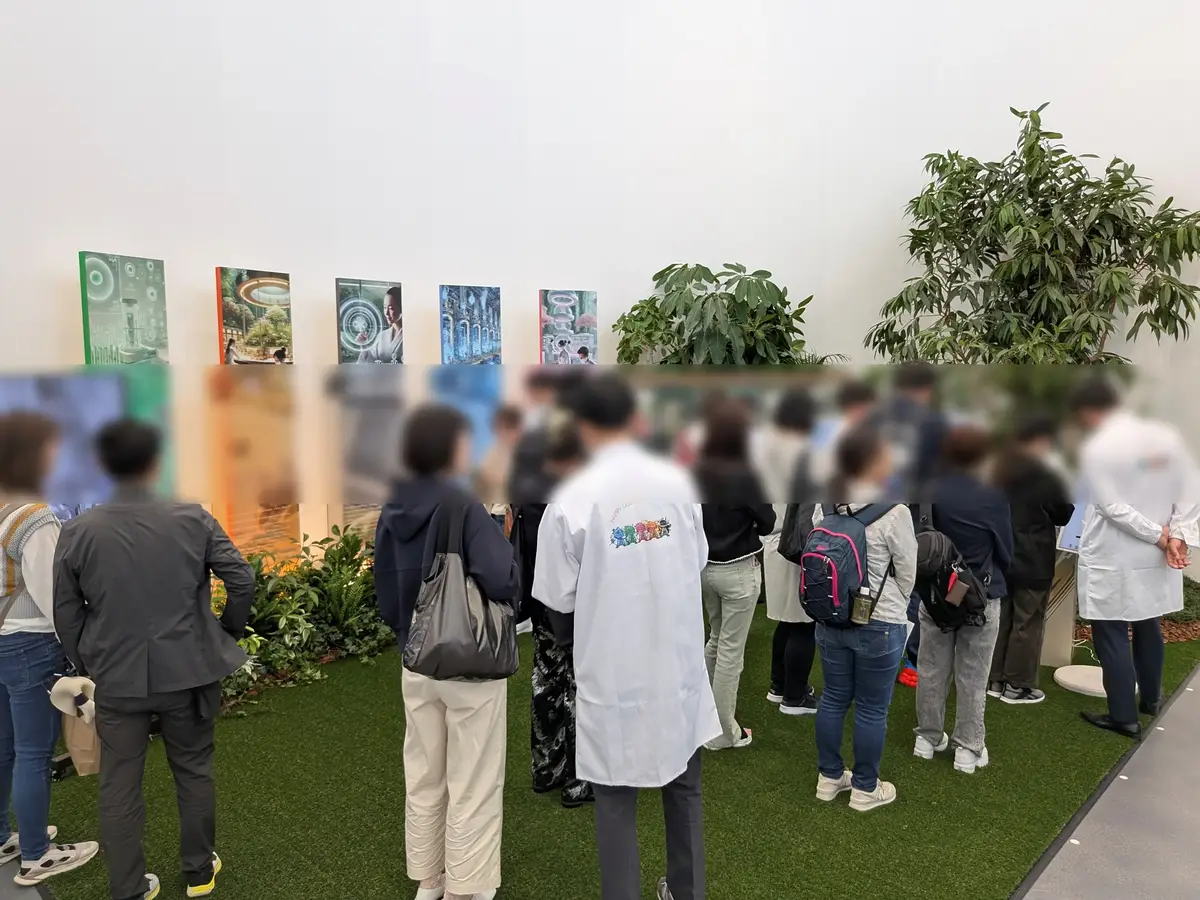 たくさんの方に並んでいただいているブースの画像